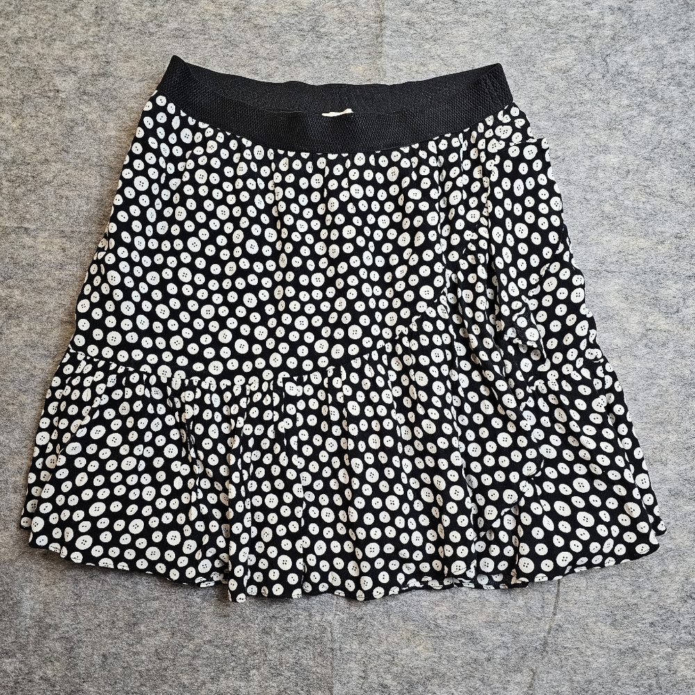 Anthropologie Maeve skirt women’s medium m button ruffle